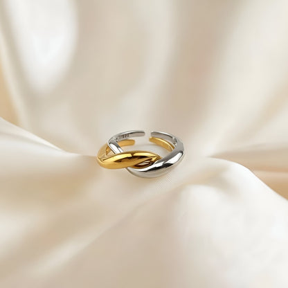 Gold Interlocking Ring