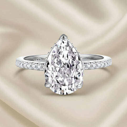 Pear Silver Diamonds Ring